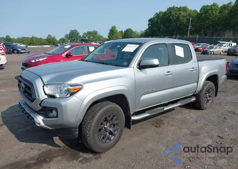 2022 Toyota Tacoma Double Cab/Sr/Sr5/Trd Sport/Trd Off Road/Trd Pro z USA, uszkodzony, nr VIN 3TYCZ5AN2NT092683
